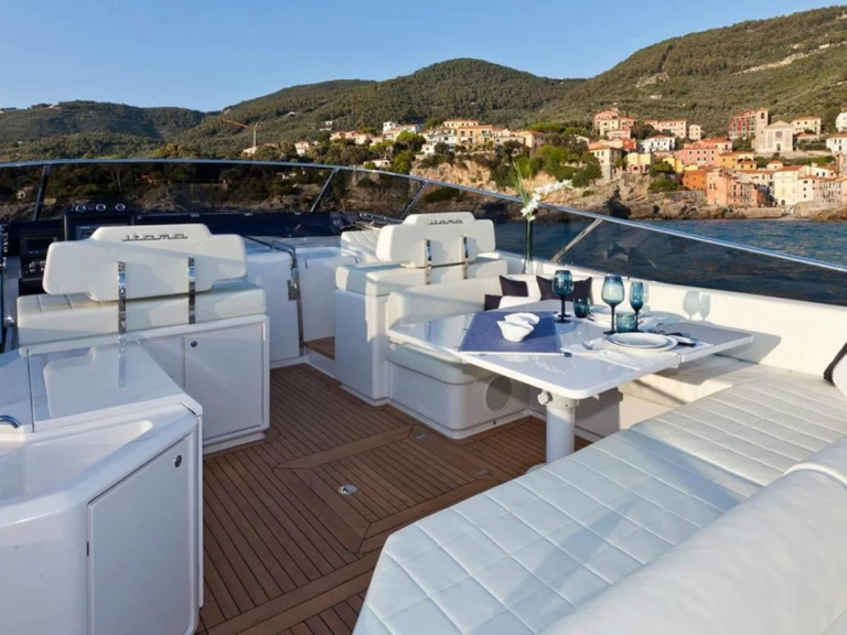 Huur Jacht met of zonder schipper Itama in Juan-les-Pins