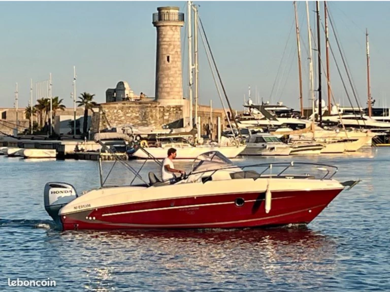 Huur Motorboot met of zonder schipper Bénéteau in Antibes