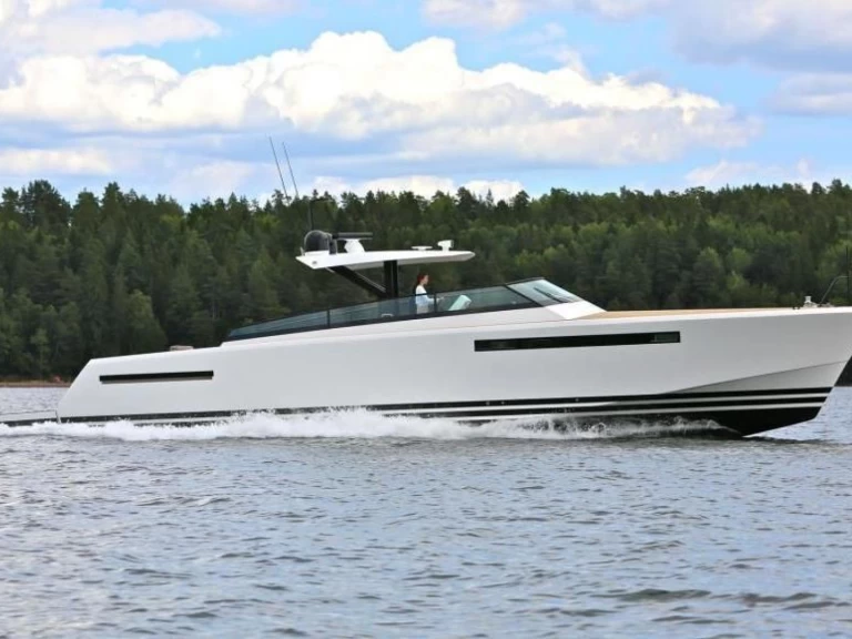 Delta Powerboats 60 te huur van particulier of professional in Juan-les-Pins