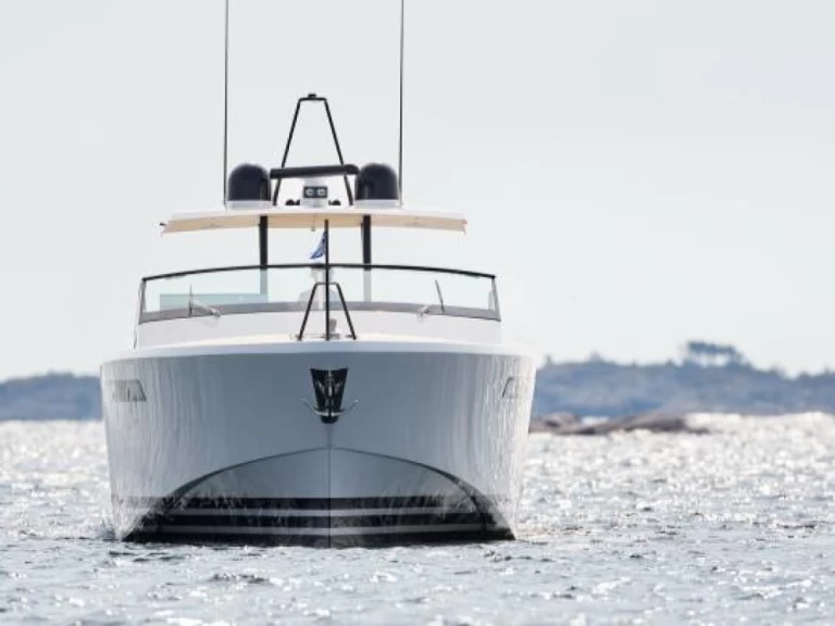 Huur een Delta Powerboats 60 in Juan-les-Pins