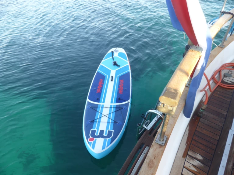 Huur Motorboot met of zonder schipper eurobanker in Figari