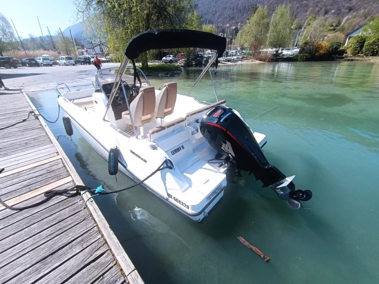 Verhuur Motorboot Quicksilver met vaarbewijs
