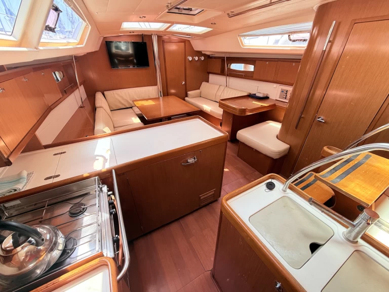 Bénéteau Oceanis 46 te huur van particulier of professional in Sukošan