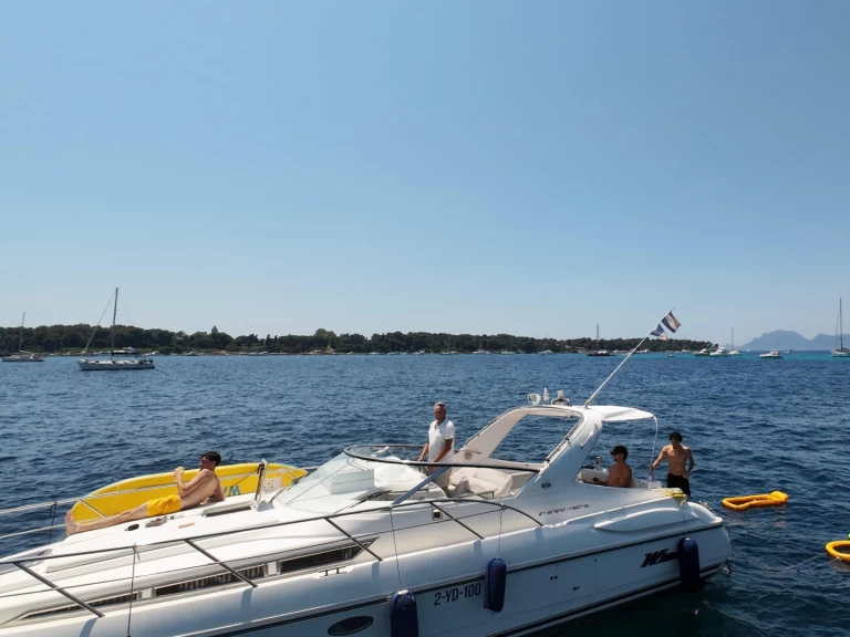 Huur een Windy Grand Mistral 37 in Cannes