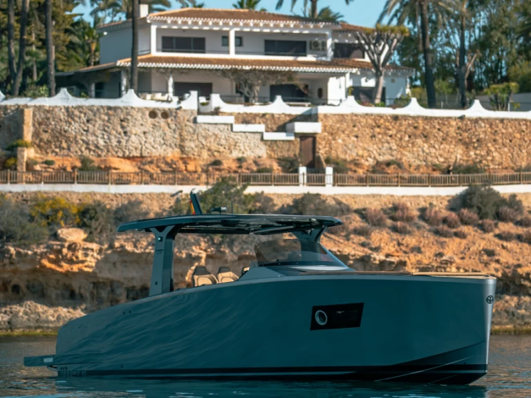 Bootverhuur Tesoro T40 in Port des Marines de Cogolin via SamBoat