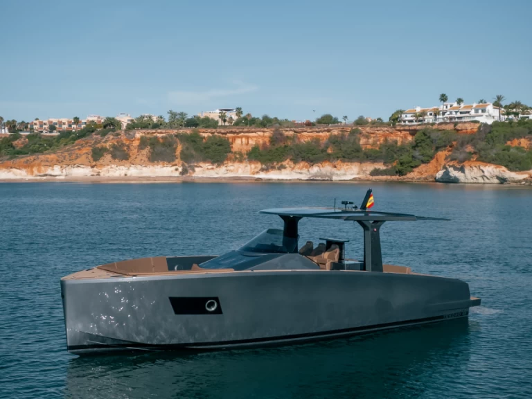 Motorboot te huur in Port des Marines de Cogolin voor de beste prijs