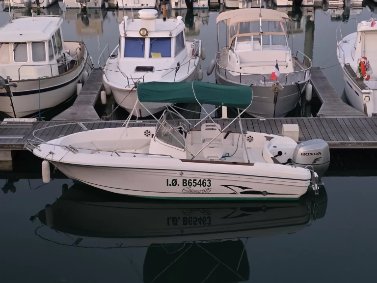 Verhuur Motorboot in Saint-Denis-d'Oléron - Jeanneau Cap Camarat 625
