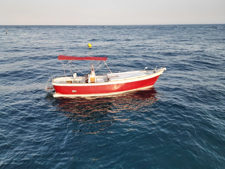 Huur een Dasamarine Altair 25 in Catania