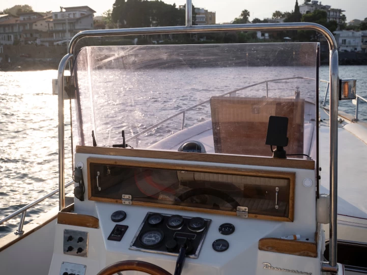 Bootverhuur Dasamarine Altair 25 in Catania via SamBoat