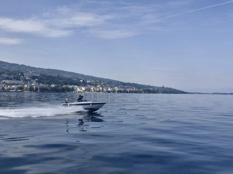 Huur Motorboot met of zonder schipper Cadorette in Évian-les-Bains