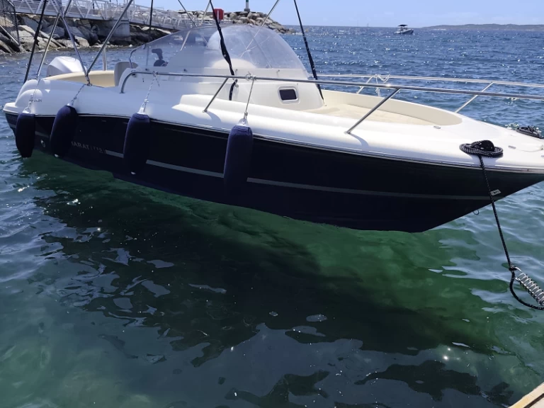 Jeanneau Cap Camarat 7.15 WA te huur van particulier of professional in Les Issambres