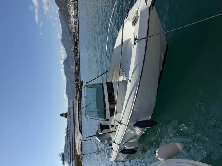 Huur een Jeanneau Cap Camarat 695 WA in Toulon