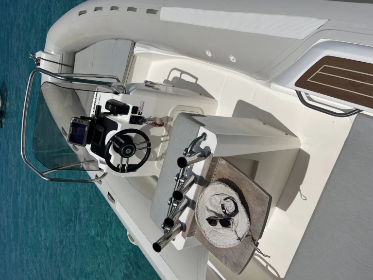 Verhuur RIB Capelli met vaarbewijs