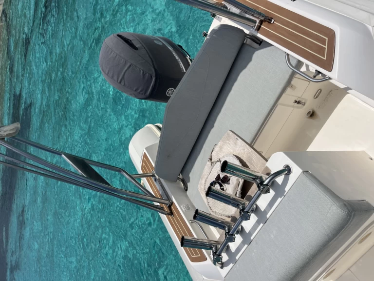 RIB te huur in Saint-Florent voor de beste prijs