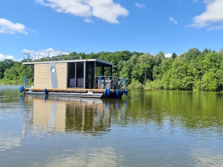 Rivo Campi 300 te huur van particulier of professional in Buchholz