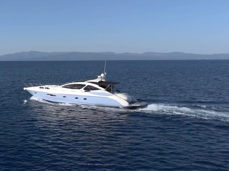 Azimut Atlantis 55 te huur van particulier of professional in Palioúri