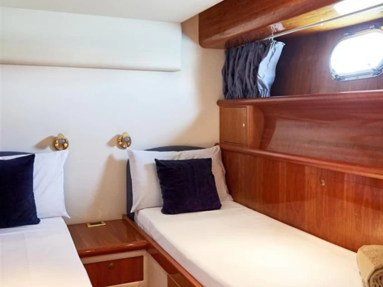 Huur een Alfamarine 58 in Chania