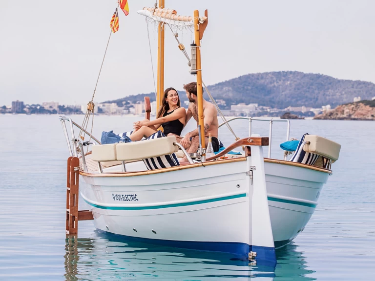 Huur een medvolt m7 in Port d'Alcudia