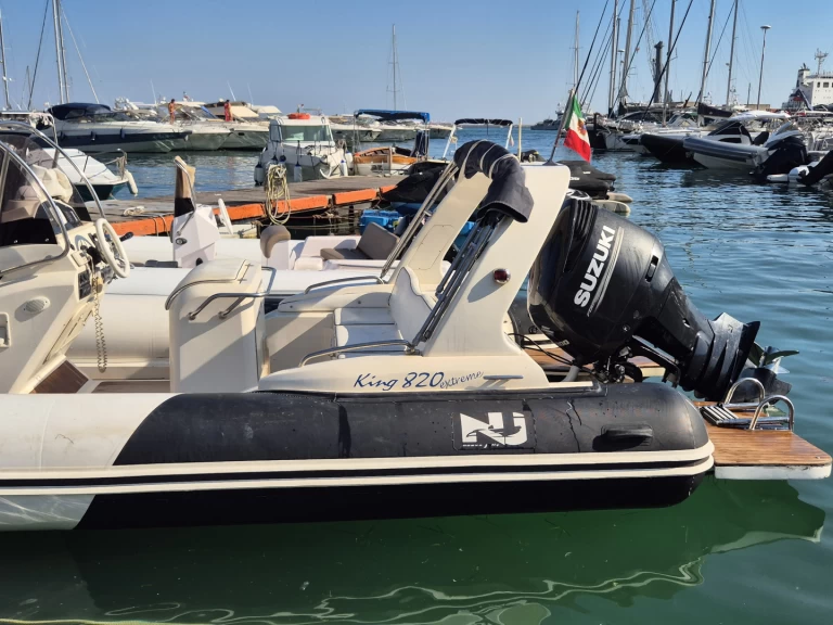 Huur een Nuova Jolly King 850 in Porto Turistico Masuccio Salernitano