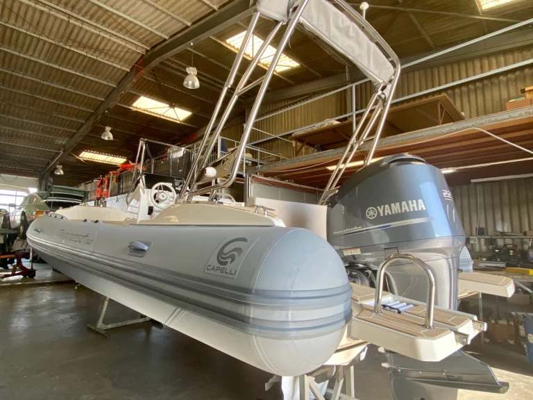 Bootverhuur Saint-Cyprien goedkoop Tempest 700