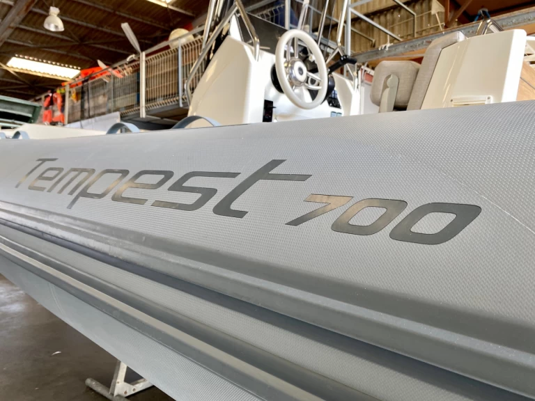 Bootverhuur Capelli Tempest 700 in Saint-Cyprien via SamBoat