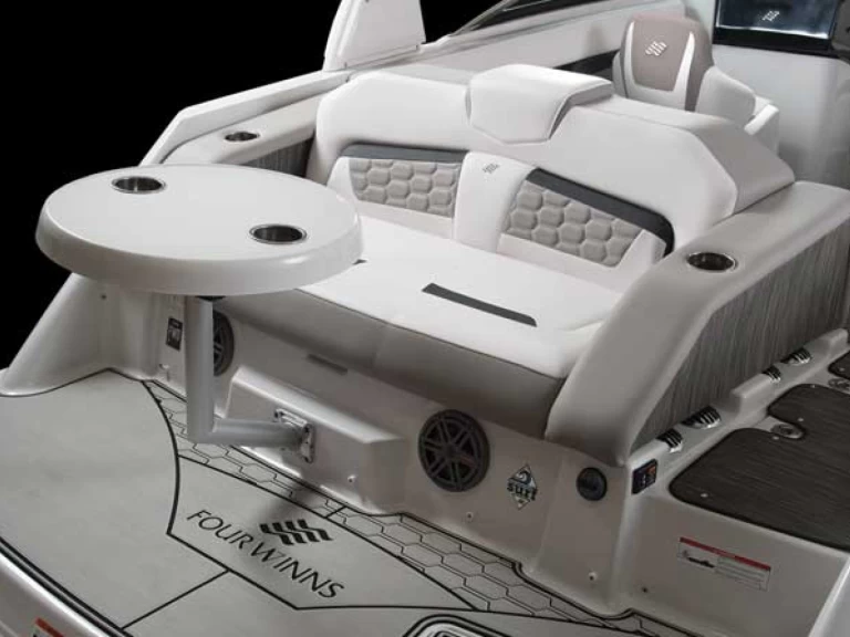 Verhuur Motorboot in Cannes - Cranchi Turchese 24