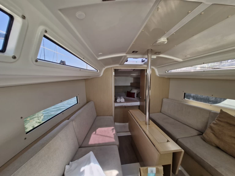 Bénéteau Oceanis 30.1 te huur van particulier of professional in Barcelona