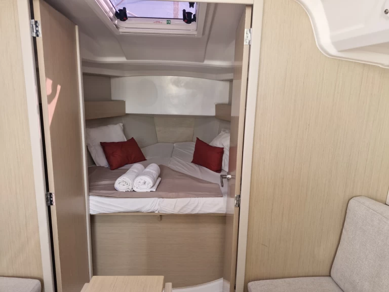 Jachthuur in Barcelona - Bénéteau Oceanis 30.1 via SamBoat