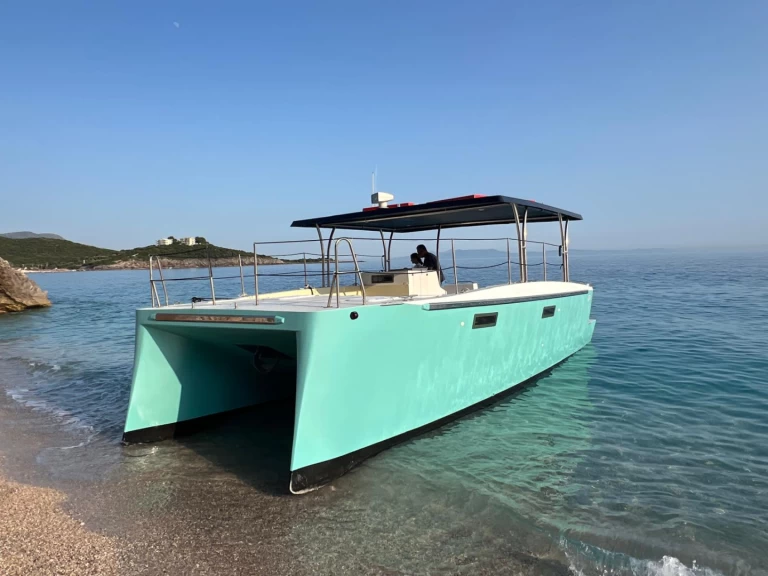 Verhuur Catamaran Aliboats met vaarbewijs