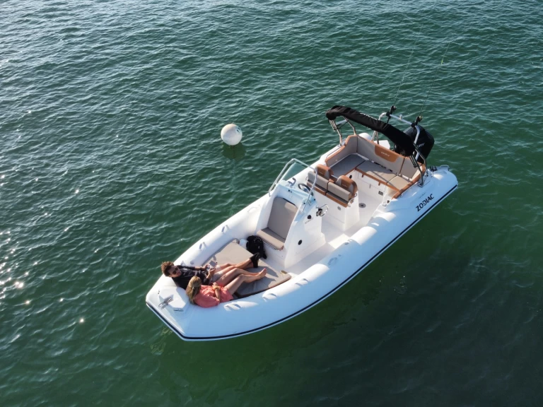 Verhuur RIB Zodiac met vaarbewijs