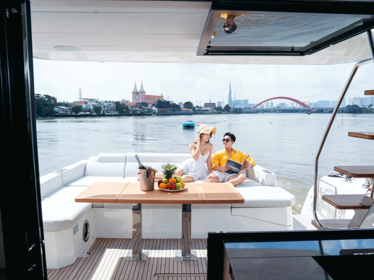 Prestige Prestige 590 te huur van particulier of professional in Phường Hiệp Bình Phước