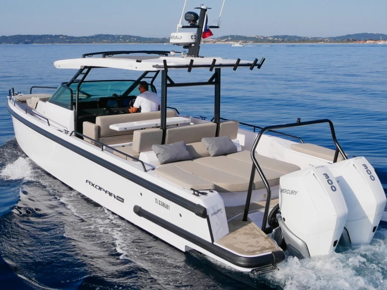 Bootverhuur Axopar Axopar 37 Sun-Top in Port du Lavandou via SamBoat