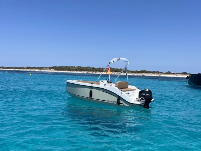 Bootverhuur Silver Yacht SILVER 555 in La Savina via SamBoat