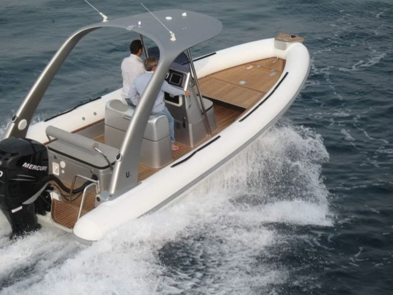 Verhuur RIB Ufo met vaarbewijs