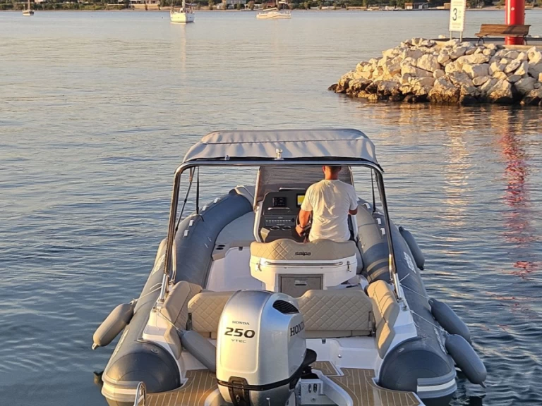 Huur een Salpa Soleil 24,5 in Biograd na Moru