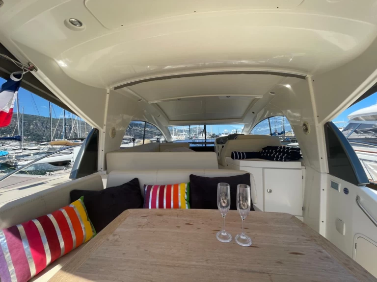Bootverhuur Port de Saint Jean Cap Ferrat goedkoop Prestige 38 S