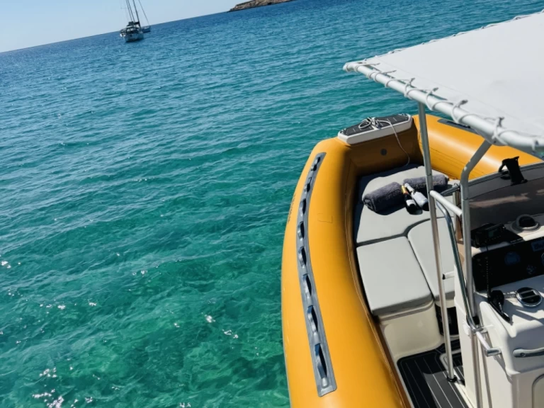 Bootverhuur SEVEN FIFTY  400 in Sant Antoni de Portmany via SamBoat