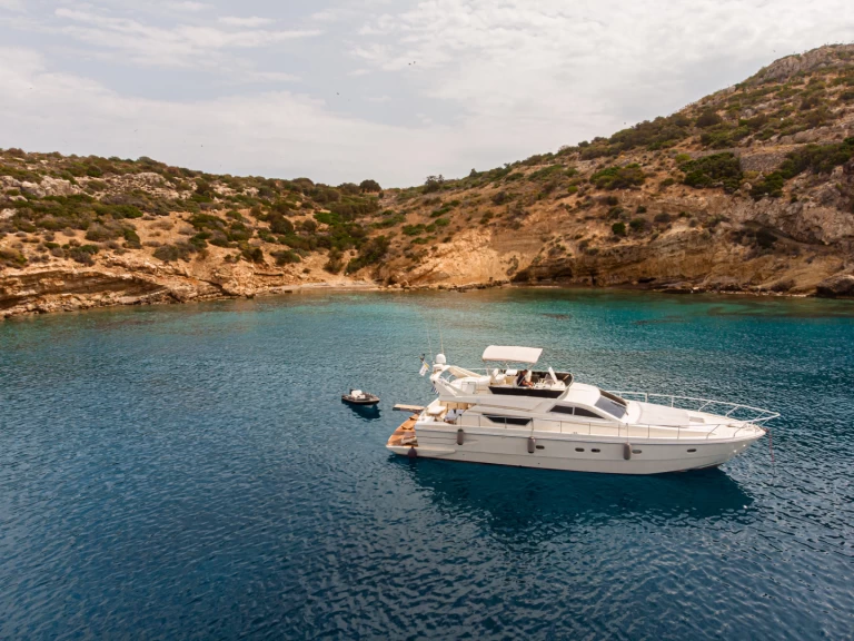 Huur een Ferretti Ferretti 165 Fly in Glyfáda