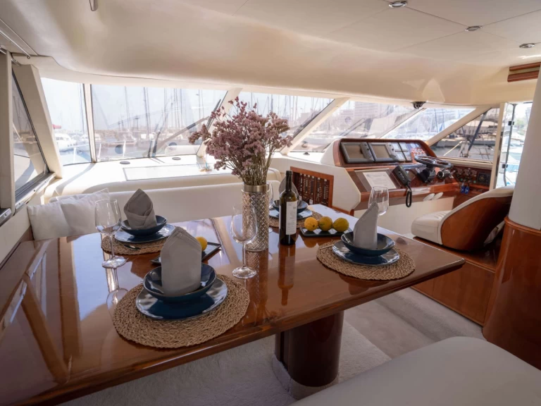 Huur een Princess, UK ESPERANZA in Rhodes (City)