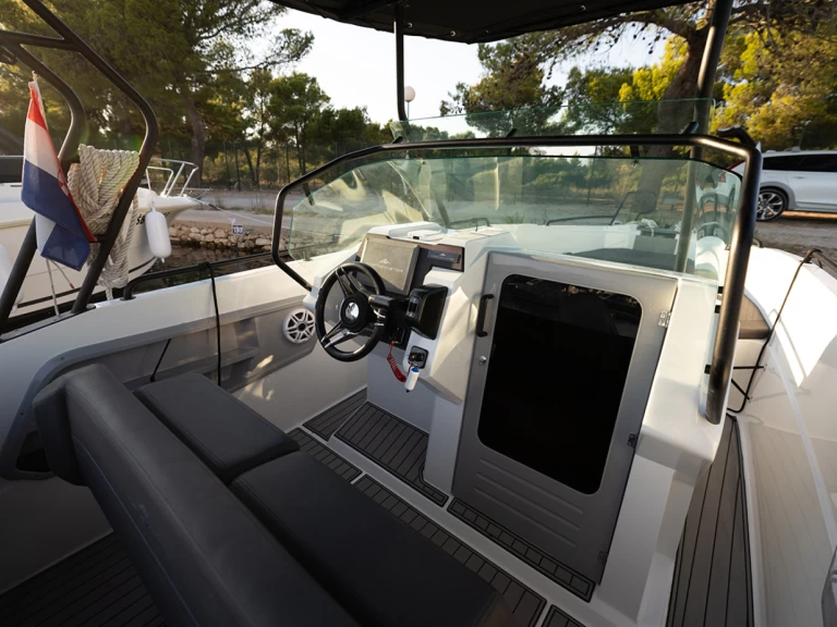 Bootverhuur Northmaster Northmaster 685 Cruiser in Šibenik via SamBoat