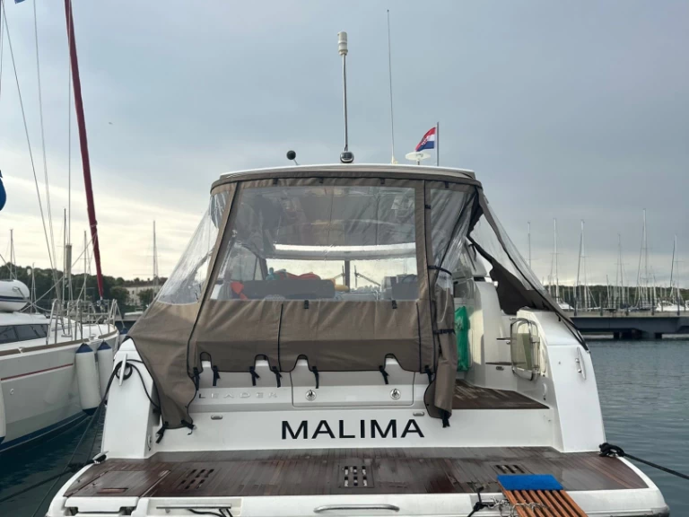 Verhuur Motorboot in Pula - Jeanneau Leader 40