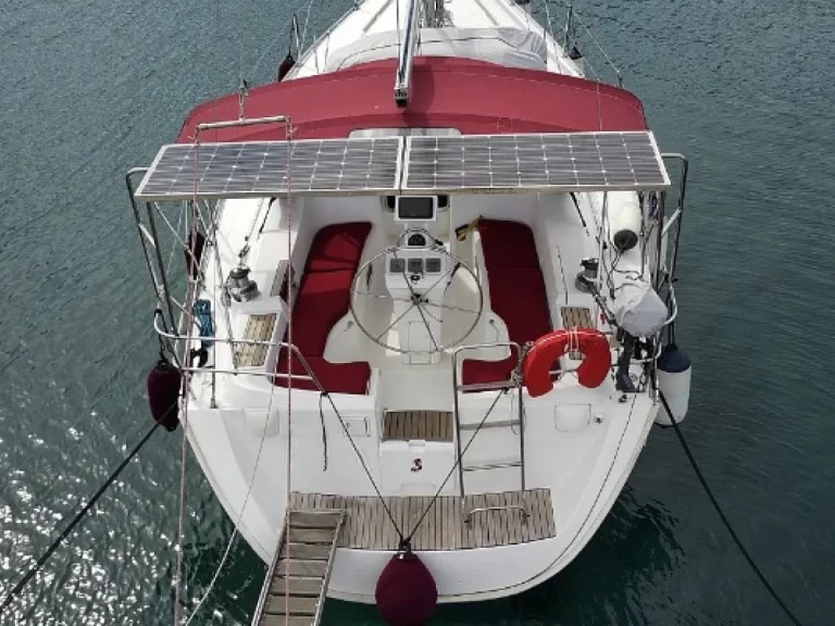 Huur Zeilboot met of zonder schipper Bénéteau in Kallithea