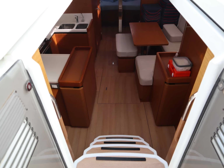 Zeilboot te huur in Ligia voor de beste prijs