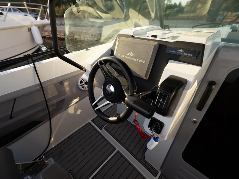 Verhuur Motorboot in Šibenik - Northmaster Northmaster 685 Cruiser