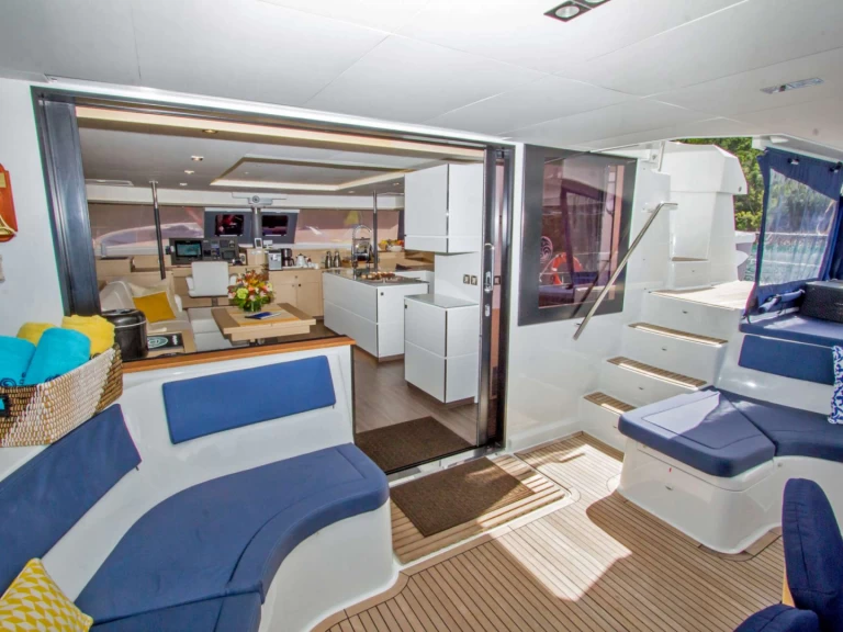 Verhuur Jacht Fountaine Pajot met vaarbewijs