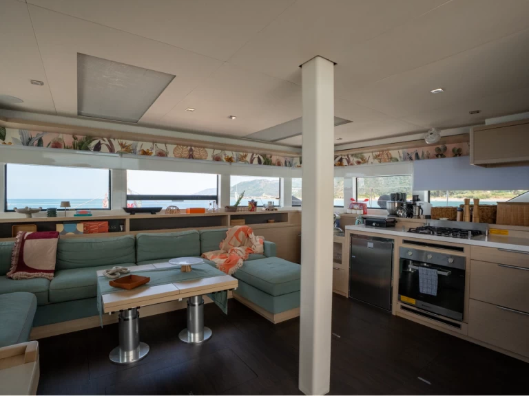 Bootverhuur Lagoon Lagoon 55 in Capo d'Orlando via SamBoat