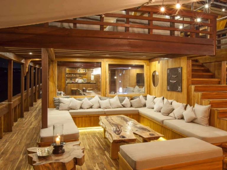 Bootverhuur  Prana by Atzaro in Labuan Bajo via SamBoat