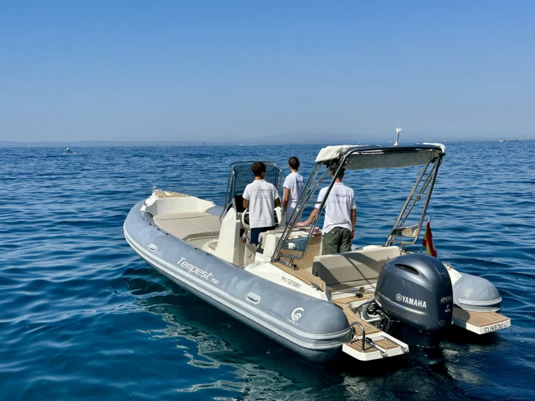 Jachthuur in Roses - Capelli Tempest 700 via SamBoat