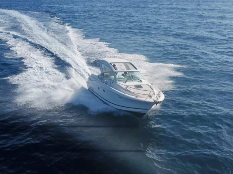 Verhuur Motorboot Jeanneau met vaarbewijs