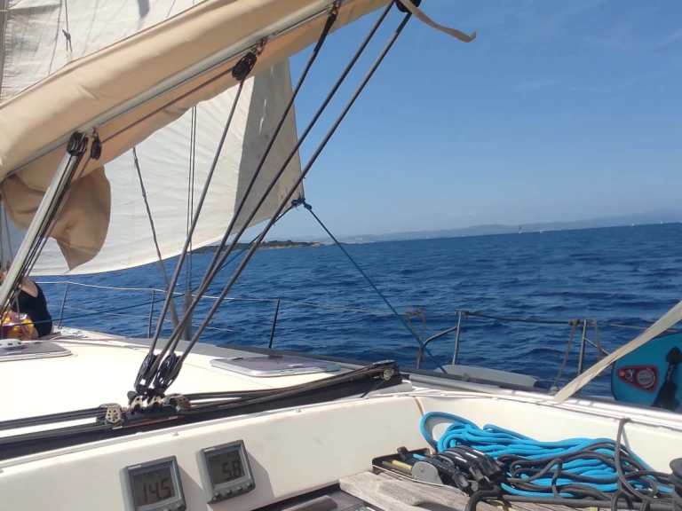 Jachthuur in Port de Hyères (St Pierre) - Dufour Dufour 485 Grand Large via SamBoat